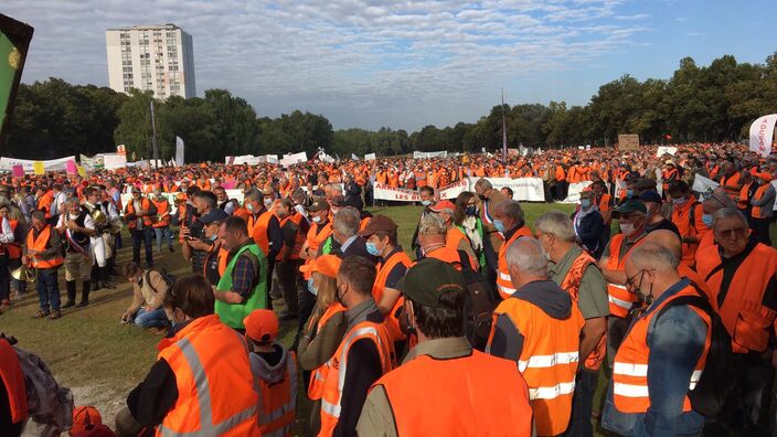 Amiens : Plusieurs milliers de personnes à l’occasion de la manifestation des chasseurs et de la ruralité