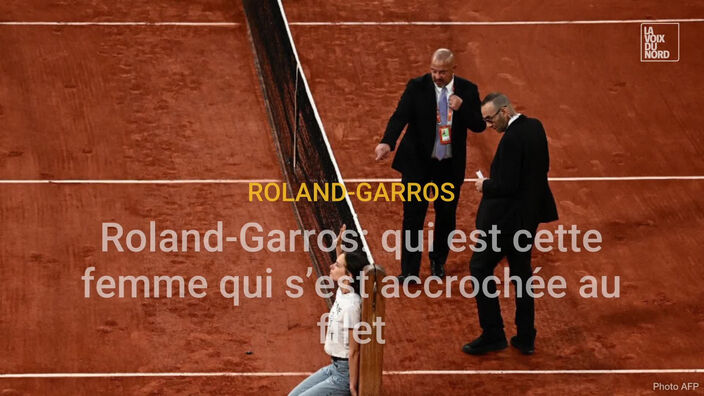 Roland-Garros: qui est cette femme qui s’est accrochée au filet avec écrit sur son T-shirt, «il nous reste 1028 jours»?