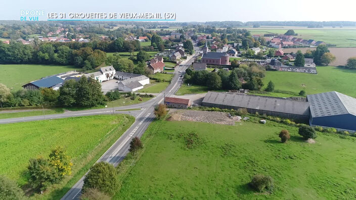 Drone de vue : Les 31 girouettes de Vieux Mesnil