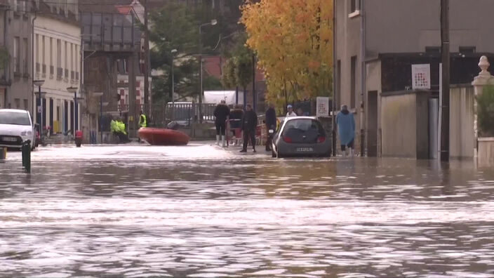 Interventions des pompiers suite aux inondations à Saint-Etienne-au-Mont